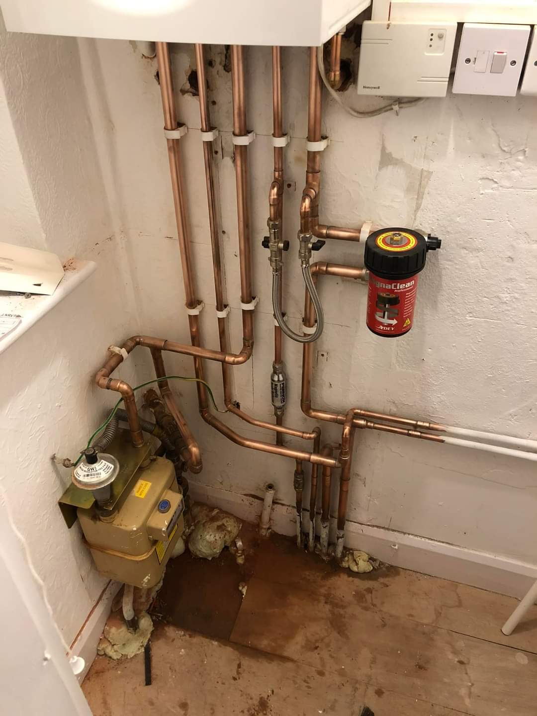 Central heating pipework installation